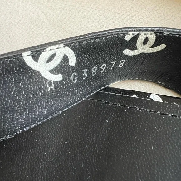 Chanel Leather CC Sandals size 37,5 fit size 7-7.5 US - Picture 9 of 12